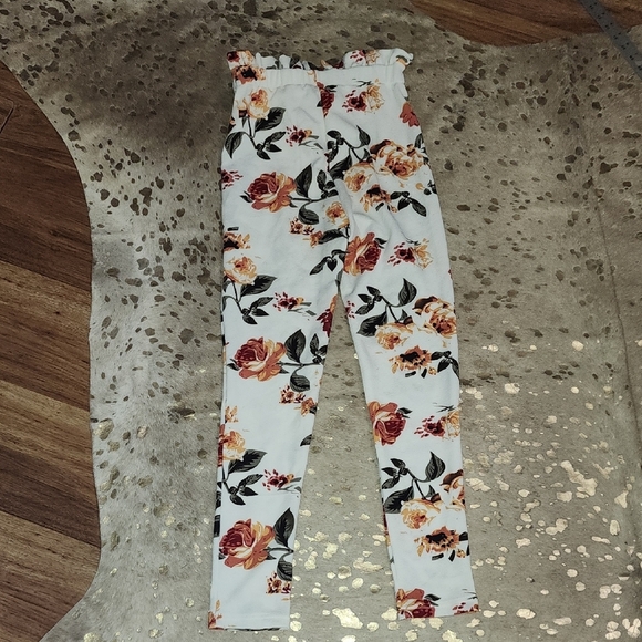 Floral Print Pants with Tie Waist - Picture 4 of 4